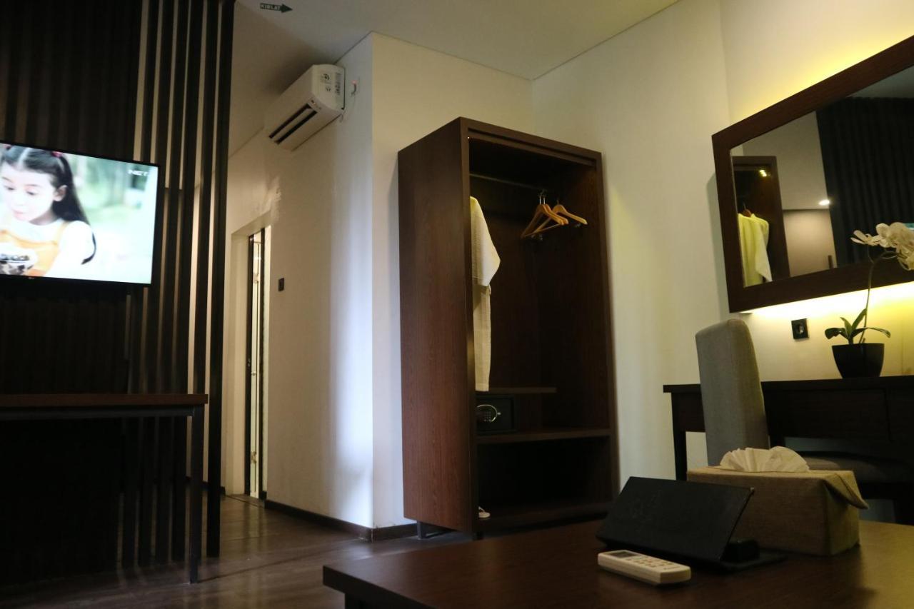 Amanuba Hotel & Resort Rancamaya Bogor Exterior foto